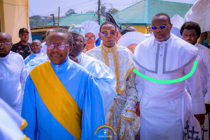 BARTHOLOMEW INSULT REV EMF OSHOFFA…Dress inappropriately