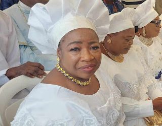 M/C ADEWUNMI: THE CELEBRANT.