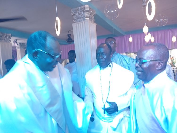 M/S/E NUNAYON, A/M/S/E FESOJAYE & V/S/E KIKI CELEBRATE V/S/E OGUNREMI AT HIS 82ND BIRTHDAY THANKSGIVING