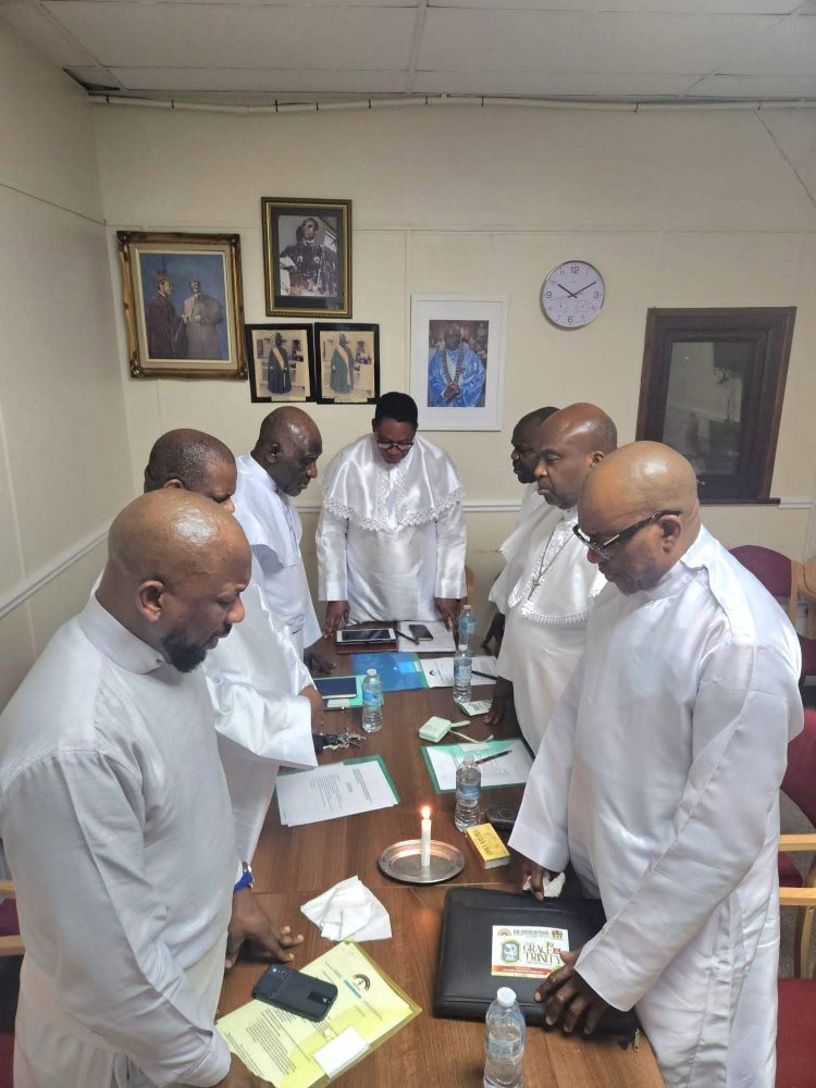 UK MANAGEMENT COMMITTEE MEETS, SETS ASIDE DIFFERENCES FOR RECONCILIATION