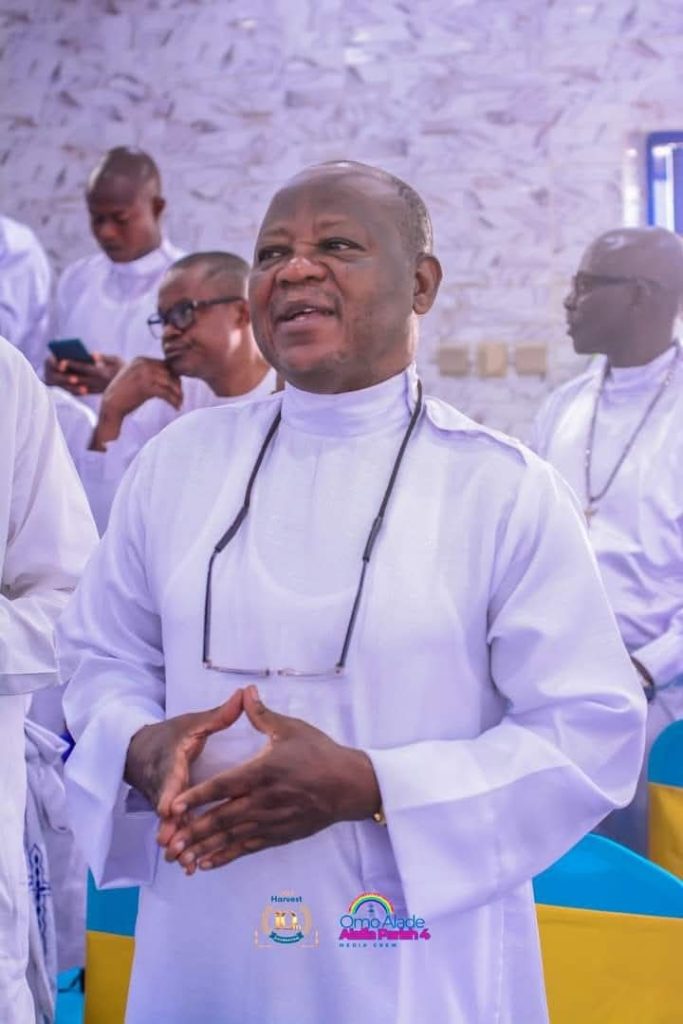 REMEMBERING MUTAJERO THROUGH SERVICE: Maryabik Foundation Blesses Students in Ogun State