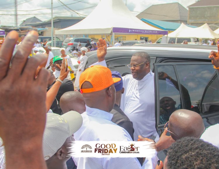 BUILDING GOD’S HOUSE: DR. AJOSE MAKES HISTORIC ₦100 MILLION CONTRIBUTION TO CCC NATIONAL HEADQUARTERS, MAKOKO, LAGOS STATE.