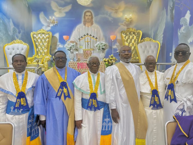 MSE BANJO, VSE ONI, VSE ADEPEGBA, AVSE DEMUREN & OTHERS MERRIMENT AT 51ST ADULT HARVEST THANKSGIVING OF CCC OMO ALADE ALAFIA PARISH 1, LAGOS