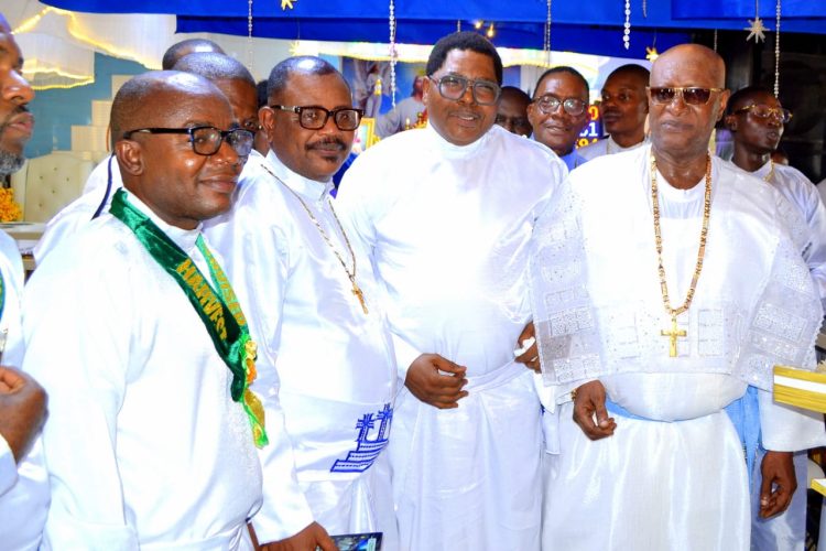 VSE TOSHO OSHOFFA, VSE SHONEKAN, VSE DADA & OTHERS SET THE TONE OF CELEBRATION AT CCC OLUWA OLUBUKUN CATHEDRAL, BARUWA, IPAJA